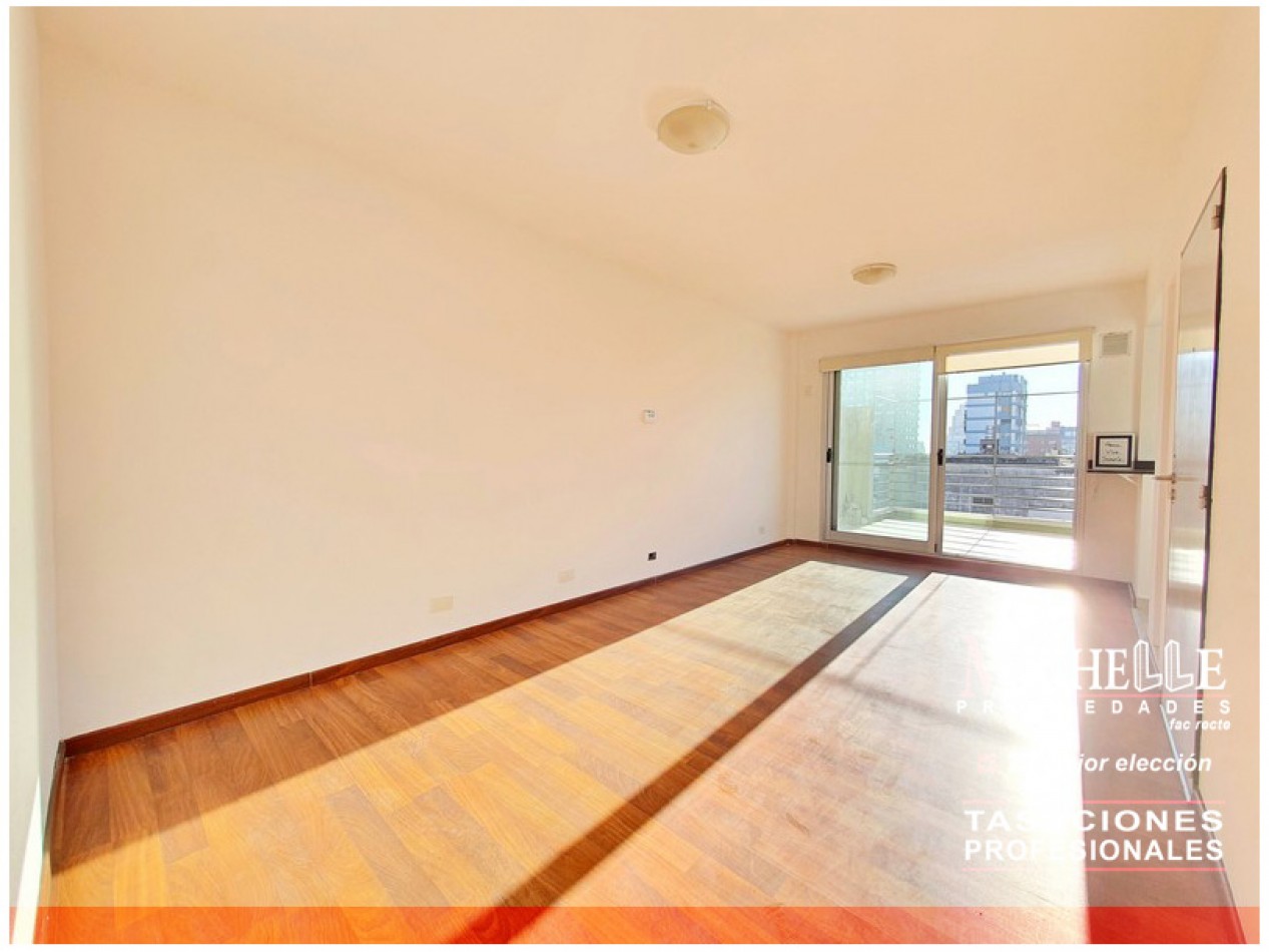 Semipiso con Super Balcon Terraza - Suite con Vestidor + Balcon - Toilette
